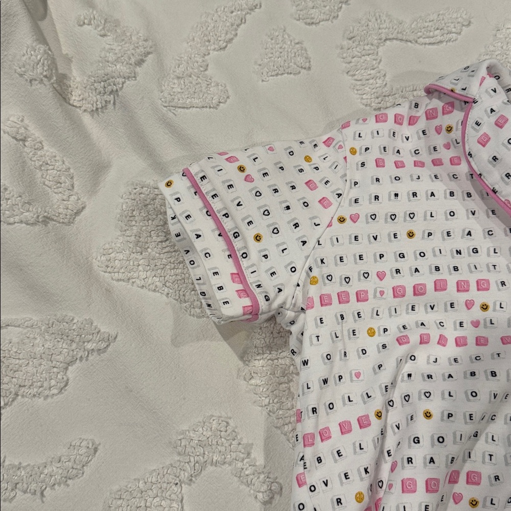 Brand new w/o tag Roberta Roller Rabbit White and Pink Kids Pajamas Never worn - Picture 5 of 8